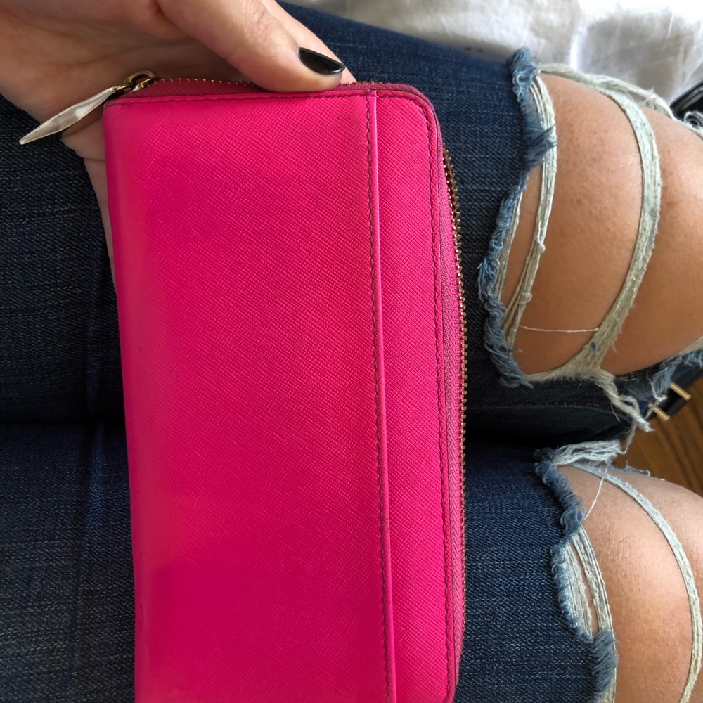 Colour Popping Kate Spade Wallet - Picture 3 of 4